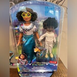 Disney Encanto Mirabel & Antonio Gift Ceremony Story Set, new!